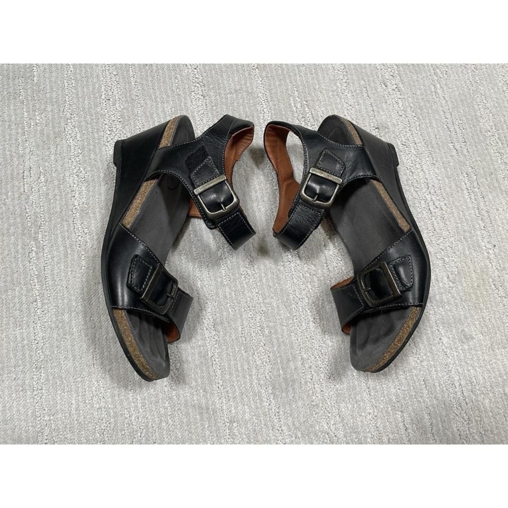 Taos Buckle Up black leather & cork ankle strap wedge sandals size US 8-8.5 (39) - Picture 5 of 8